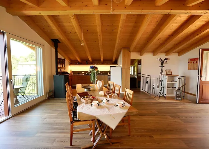 Les Etoiles 贝拉焦